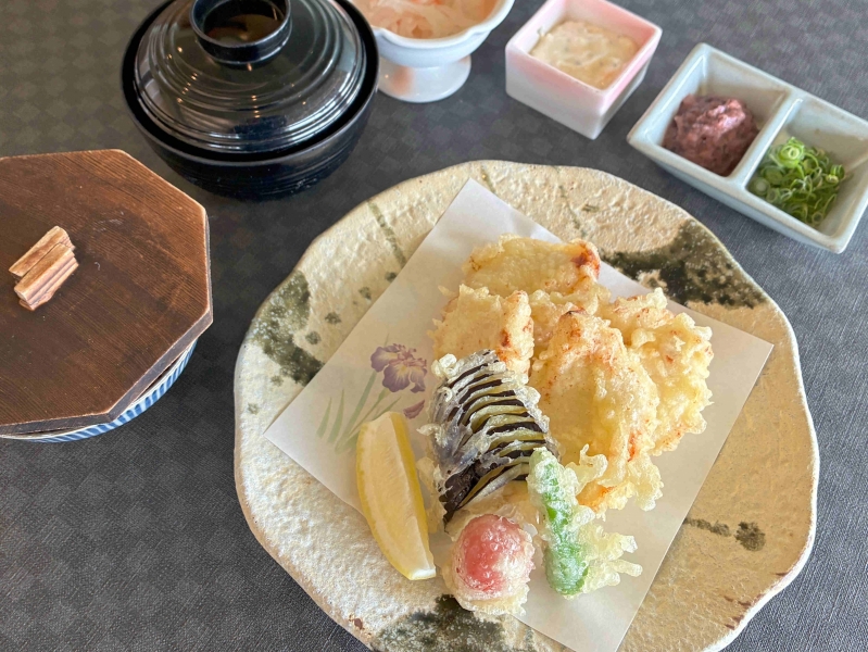 HPとり天ランチ